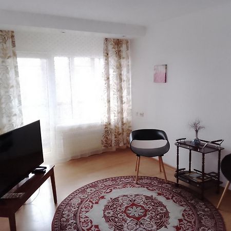 Apartment Near The Sea Ventspils Exterior photo